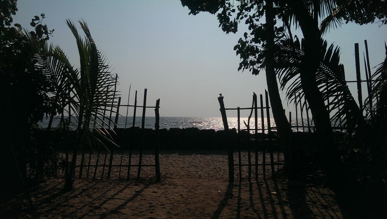 Colonels Beach Villa Alappuzha Экстерьер фото
